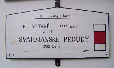 Veď mě dál, značko má. Co (možná) nevíte o českých turistických trasách